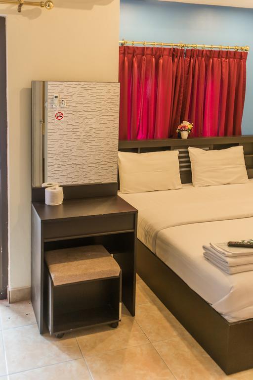 Retox Game On Hotel Pattaja Kültér fotó
