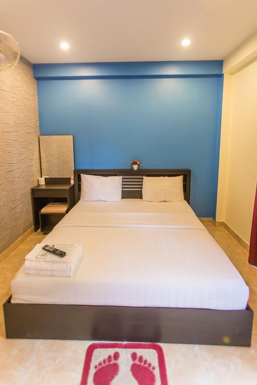 Retox Game On Hotel Pattaja Kültér fotó